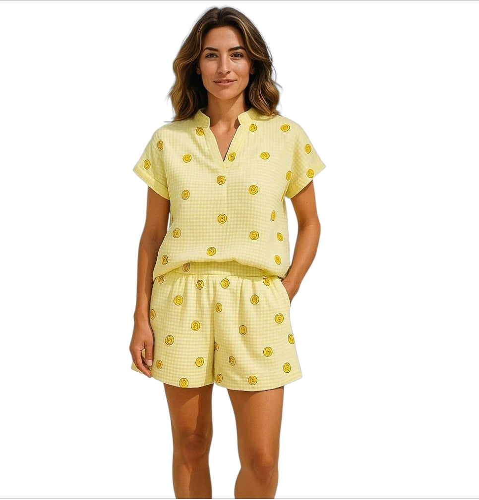 Smiley blouse butter yellow