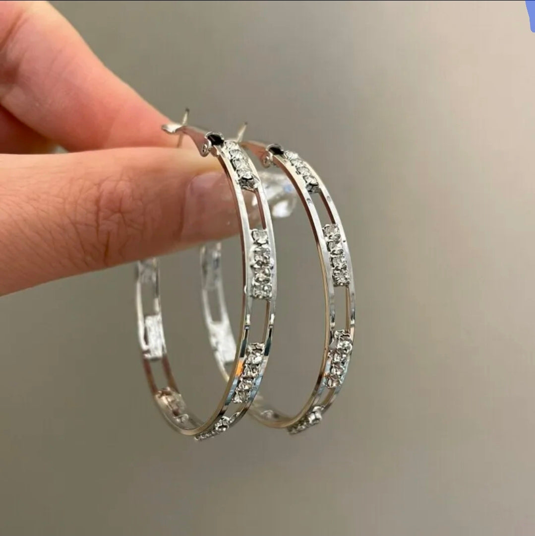 Zilveren Strass hoop oorbellen