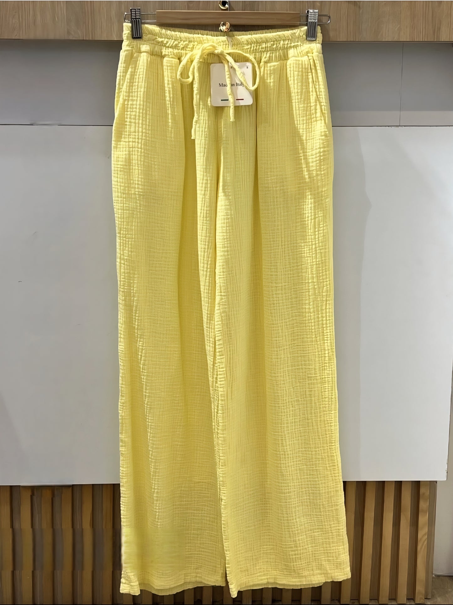 Gele katoenen broek