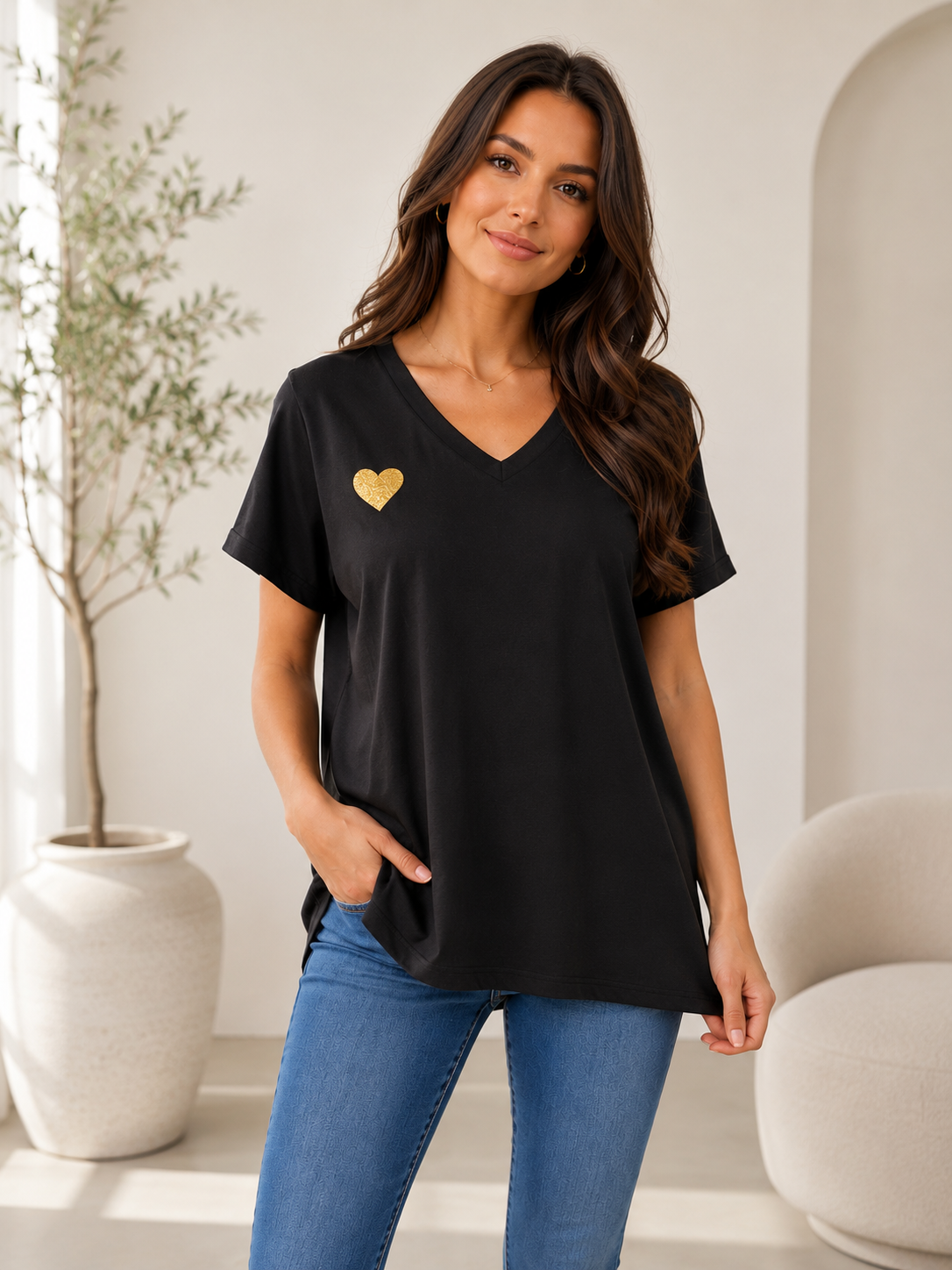 Zwart V-hals T-shirt met gouden Hartje - One size