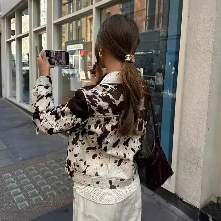 Dames jasje met koeienprint – bruin/crème