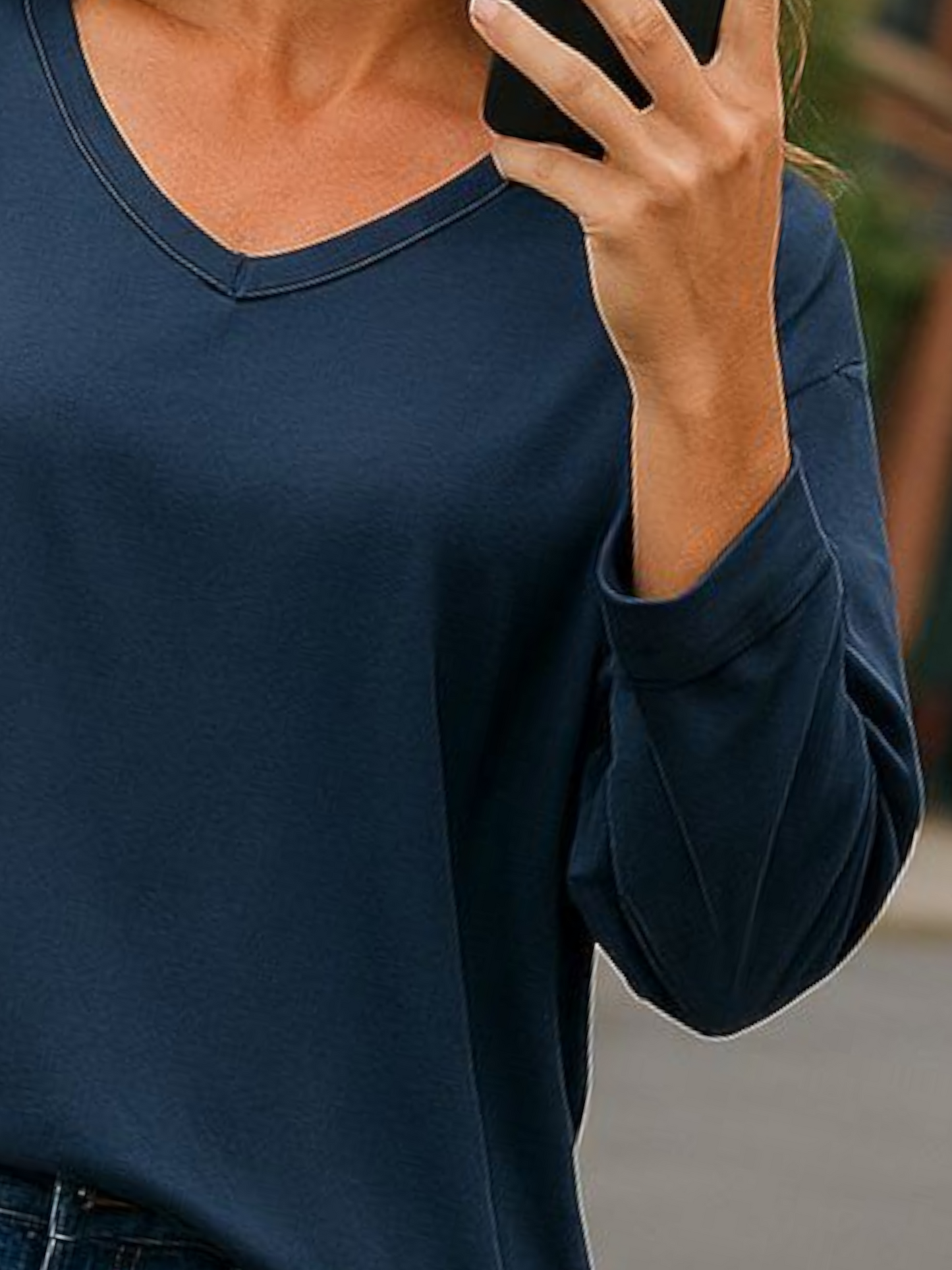 Basic Navy V-Hals Longsleeve – Tijdloos & Comfortabel