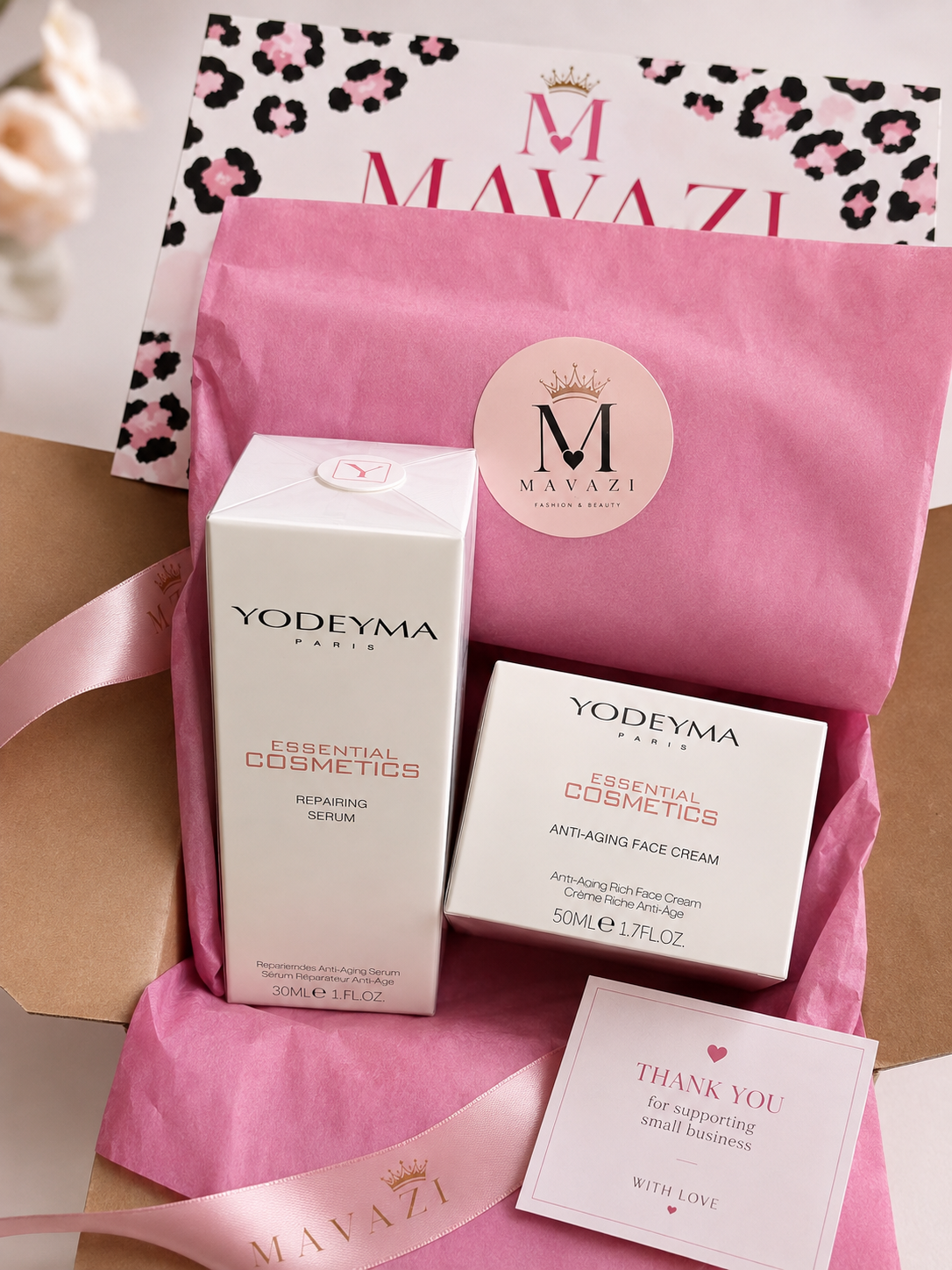 Yodeyma Beauty Giftset met Repairing Serum en Anti-Aging Face Cream in luxe cadeauverpakking.