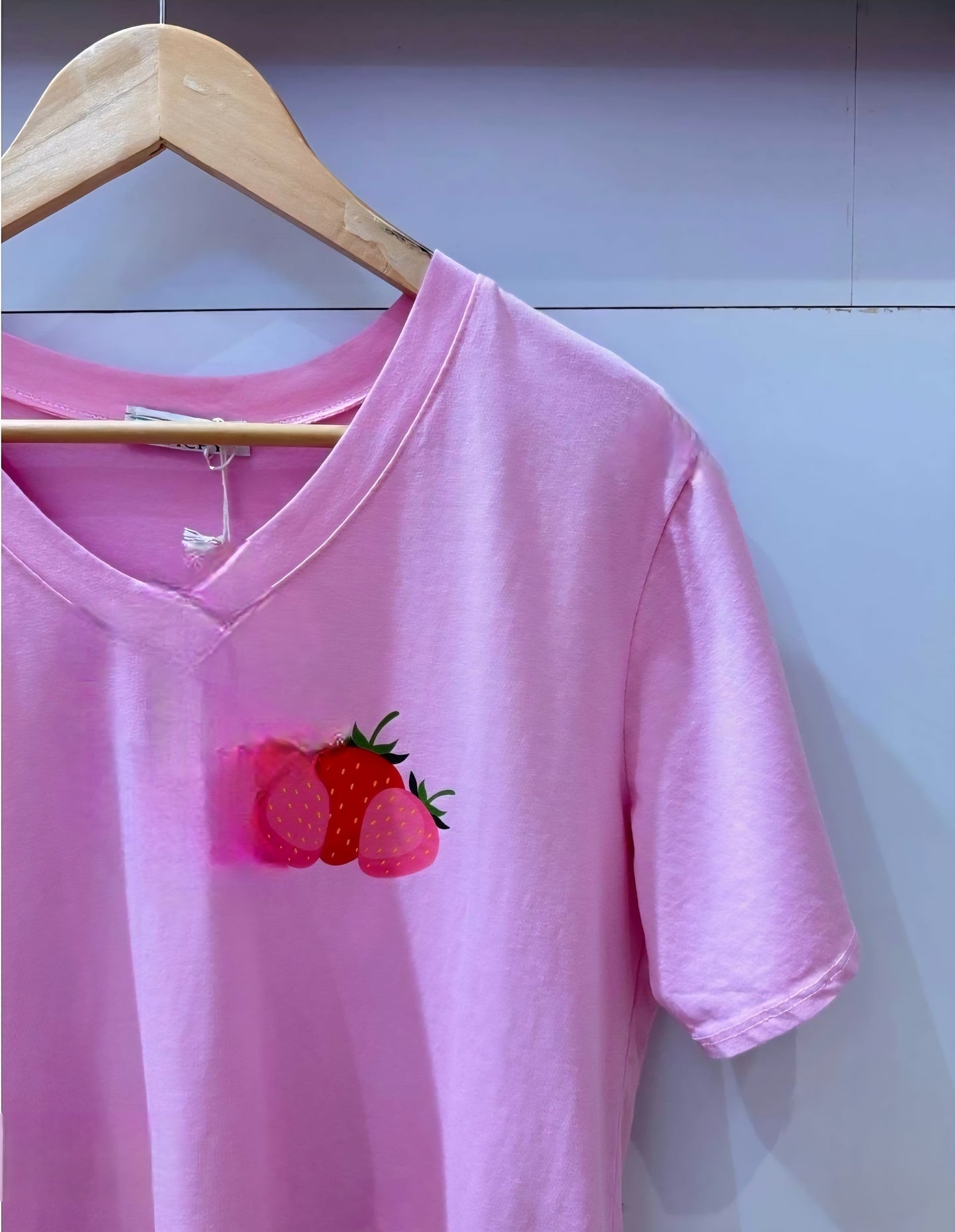 Strawberry tee