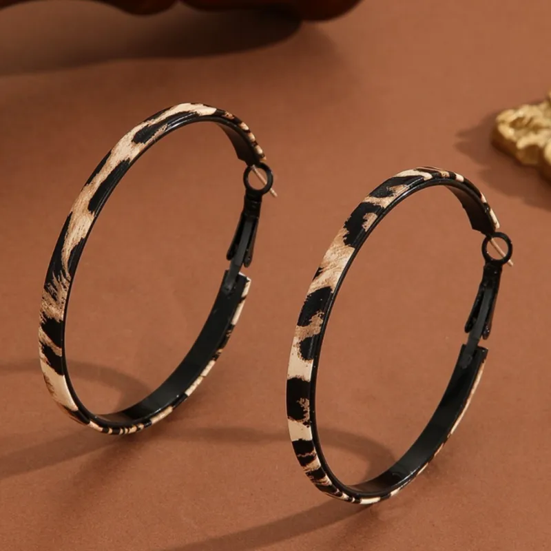 Oorbellen luipaardprint hoops
