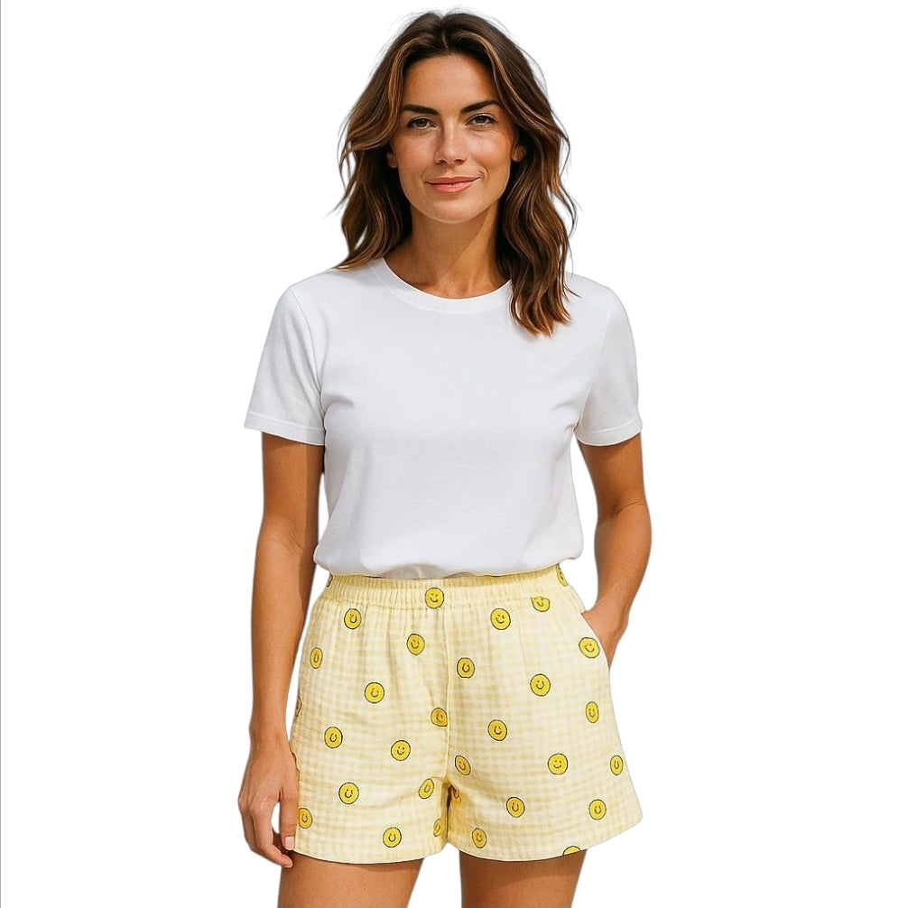 Smiley short  -Butter yellow